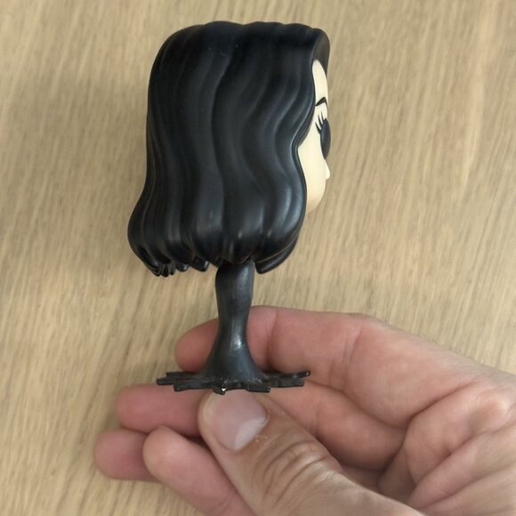 Funko Pop! The Addams Family - Morticia Addams #809 Loose - Picture 5 of 8